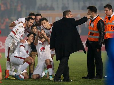 Güvenliği atlattı, selfie çektirdi