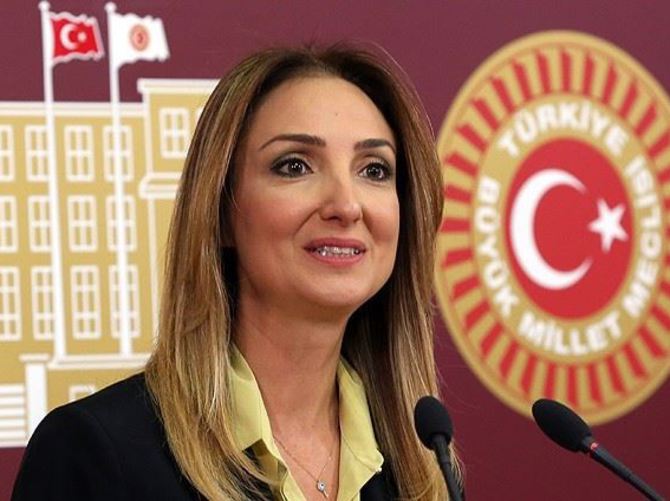 CHP'li Aylin Nazlıaka'ya suç duyurusu