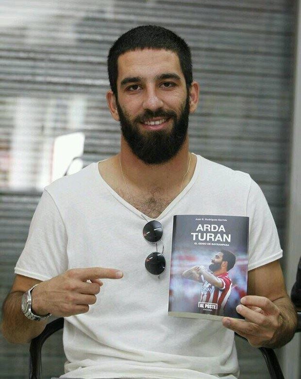 Önder Fırat kızını eve kapatmış! - 1