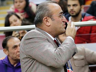 Albayrak'ın dişleri döküldü!