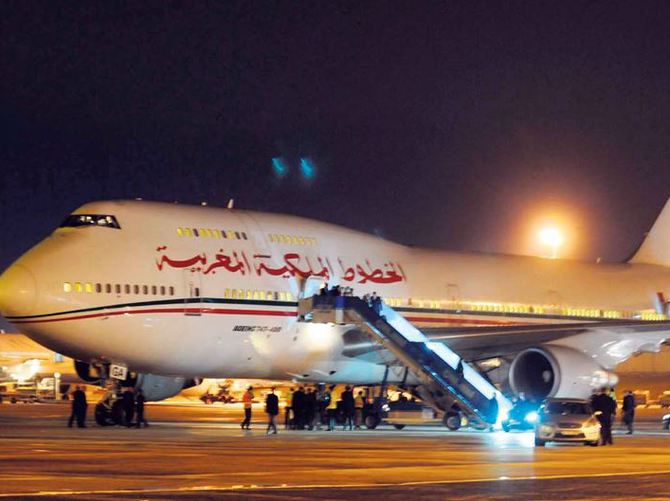 Fas Kralı 5 uçakla geldi
