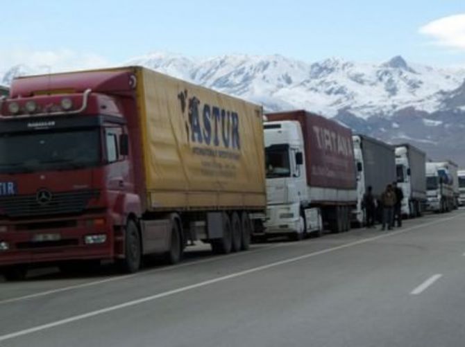 İran kararını askıya aldığını açıkladı!