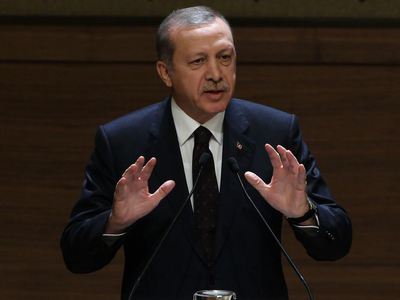 "Merhum İnönü'yü saygı ve rahmetle anıyorum"