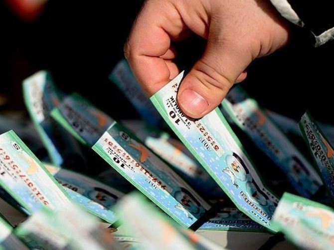 Unutkan talihliler servet bıraktı