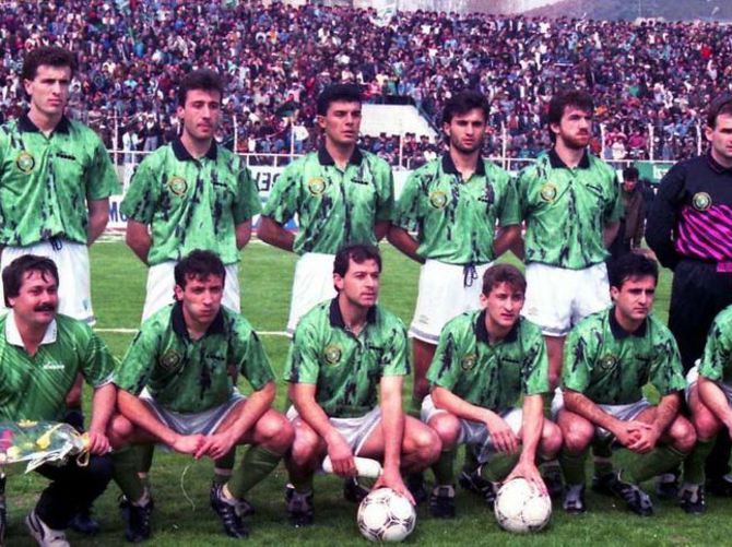 Efsane futbolcunun bacağı kesildi