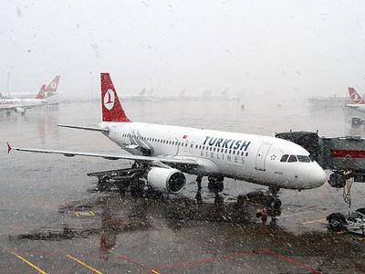 Hava ulaşımına kar engeli