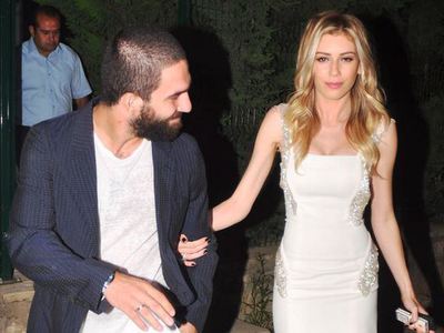 Arda Turan ve Sinem Kobal barışıyor mu?