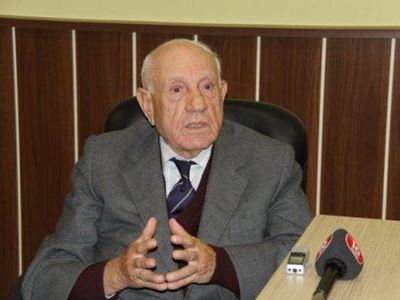 Ünlü siyasetçi vefat etti