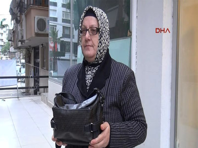 Çalınır diye yanına aldığı altınları hastanede...