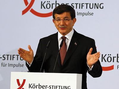 Davutoğlu: Üçüncü deprem hala devam ediyor..