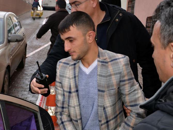 Kaynanasını taciz edeni öldürüp yaktı