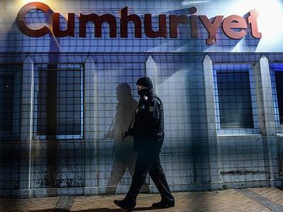 Cumhuriyet gazetesi yazarlarına soruşturma
