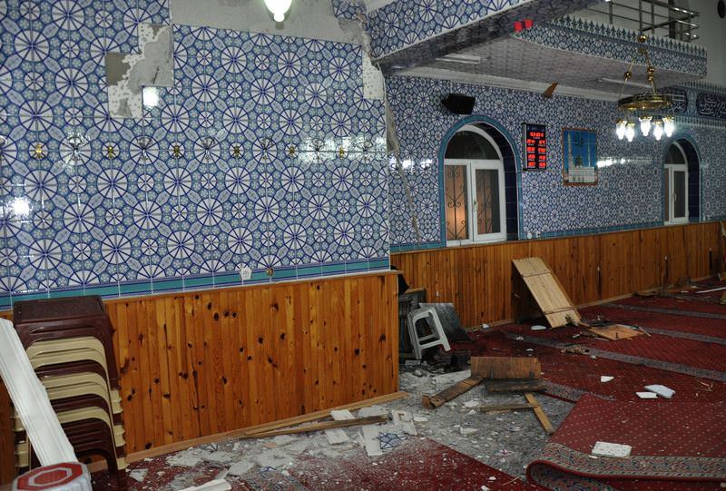 Namaz sırasında patlama: 1 ölü 3 yaralı