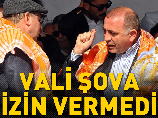 Vali uyardı Gürsel Tekin festivali terk etti