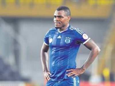 Emenike'ye Azizsilin!