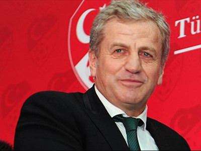 Servet Yardımcı UEFA Yönetim Kurulu üyeliğine aday gösterildi