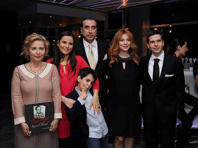 Nazlı Ilıcak'a bir şok da oğlundan!