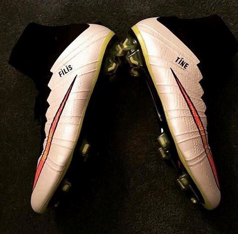 Demba Ba'dan Filistin'e destek - 1
