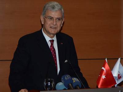 AB ile vizeler 2 yıla kadar kalkacak