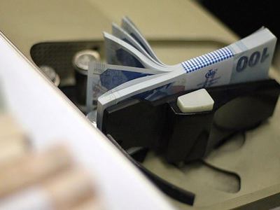 Tasarruf edilen her 2 liranın 1 lirasını İstanbullu biriktiriyor
