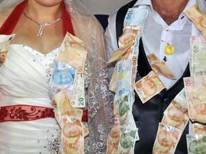 Düğünde takılan her şey gelinin