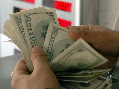 Dolar 2,46'yı aştı