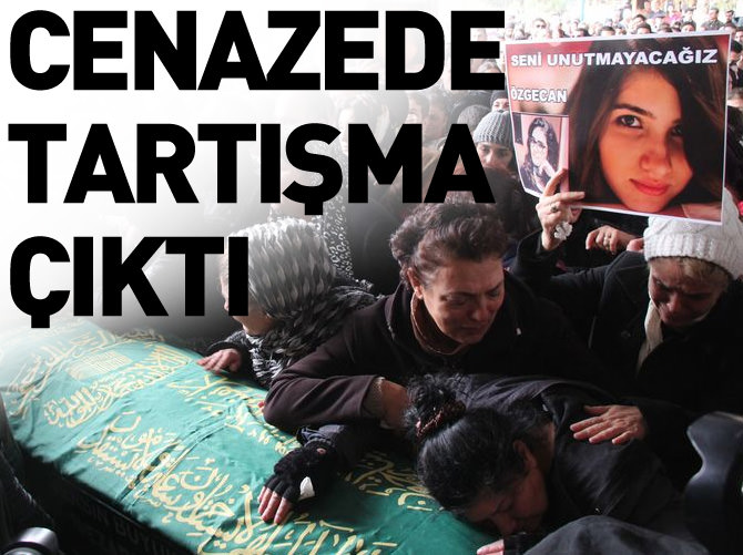 Özgecan Aslan toprağa verildi