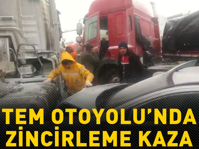 TEM Otoyolu zincirleme kaza nedeniyle kapandı