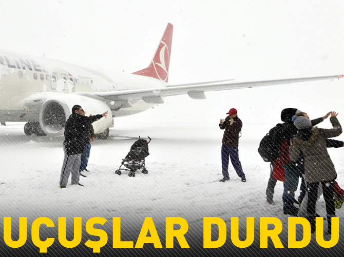 AHL'de uçuşlara kar engeli