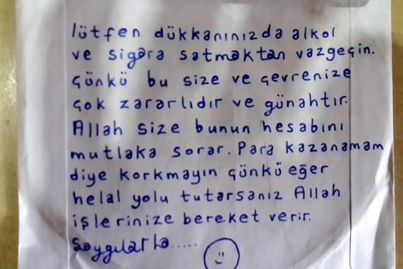 İçki satışı yapan büfe ve marketlere 'CD'li gizemli not