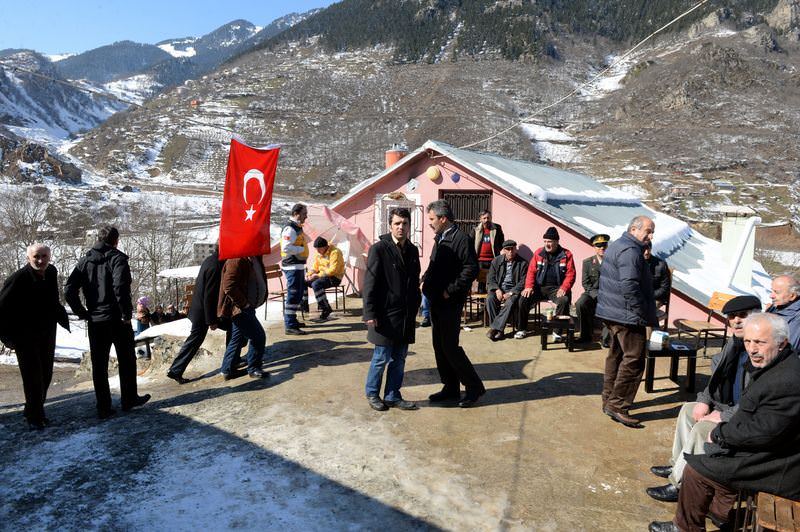 Şehit Halit Avcı'nın eşinin hamile olduğu öğrenildi - 1