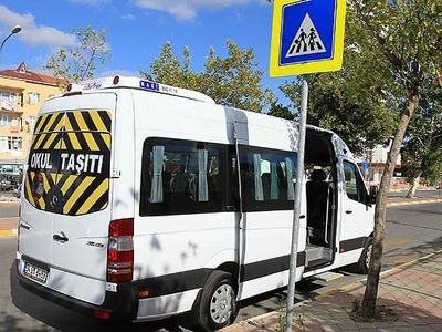 Okul servis şoförlerine 26 yaş şartı