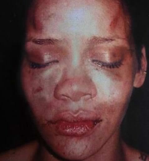 Brown, Rihanna'yı dövdüğü için Kanada'ya alınmadı - 1