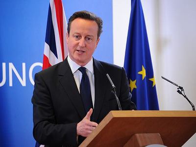 Cameron İngiliz polisini savundu