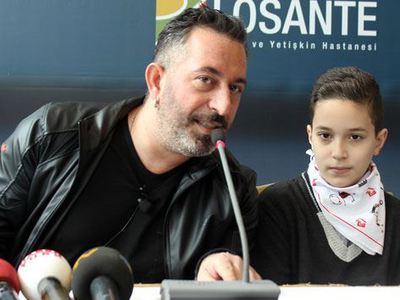 Müezzinoğlu'ndan Cem Yılmaz'a teşşekkür