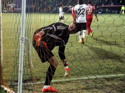 Cenk Gönen sezonu kapattı mı?
