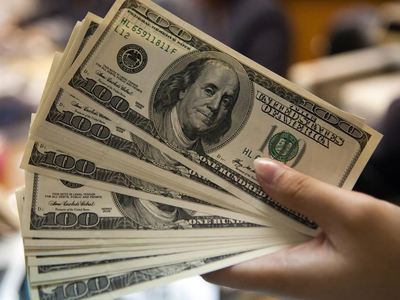 Dolarda yeni rekor