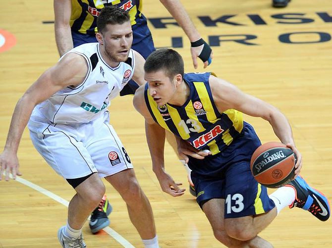 Fenerbahçe Ülker seriye bağladı!
