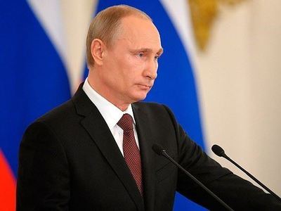 Putin maaşını düşürdü