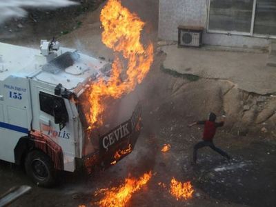 Ceza hukukçusu Sapan: Gezi, 17-25 Aralık ve Kobani olayları, bu yasaları zorunlu kıldı