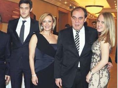 İstanbul sosyetesi aslen nereli?