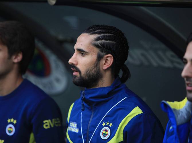 Fenerbahçe'de Alper kararı!