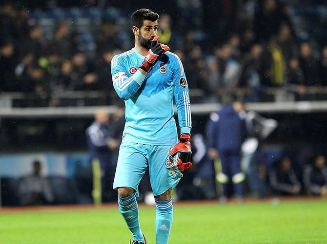 Volkan ve Sabri tokalaşmadı!