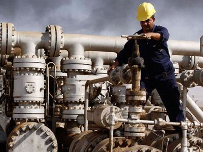 AB Esad'a petrol satan o iş adamını kara listeye aldı!