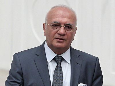 'Parti kapatmaya karşı anayasayı değiştirmeliyiz'