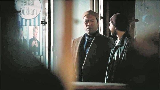 ‘Türkler güvenilmez elçisini kovalım!’ - 3