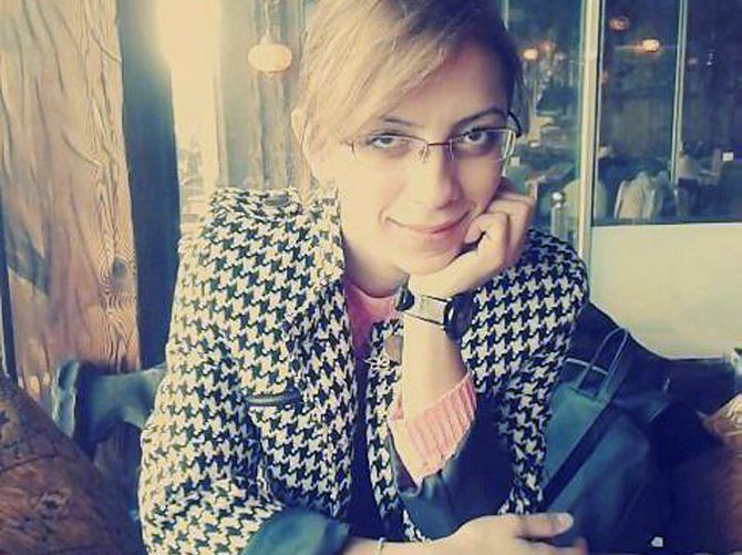 Eşini öldürdü yanına da not bıraktı