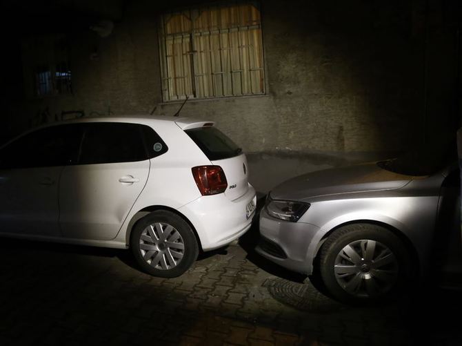 Kızını hastaneye götürmeye çalışan babayı kafasından vurdular
