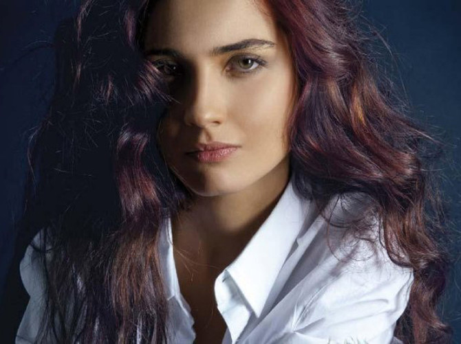 Tuba Büyüküstün'e müthiş sürpriz!