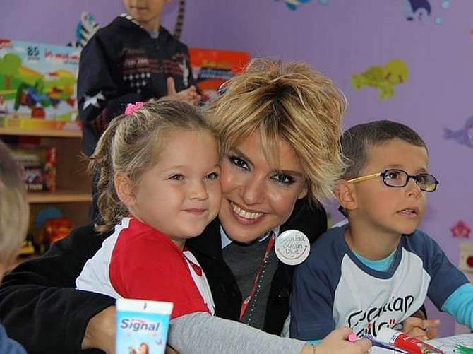Gülben Ergen Çanakkale Zaferini anarken fotoğraf kurbanı oldu